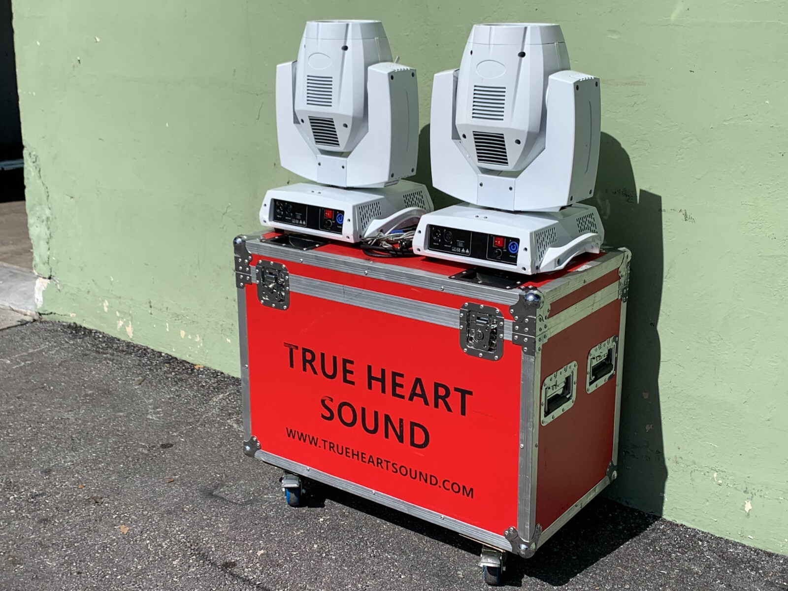 7R 230W Moving Head Beam W/Road Case #0114 (Pair)TRUEHEARTSOUND