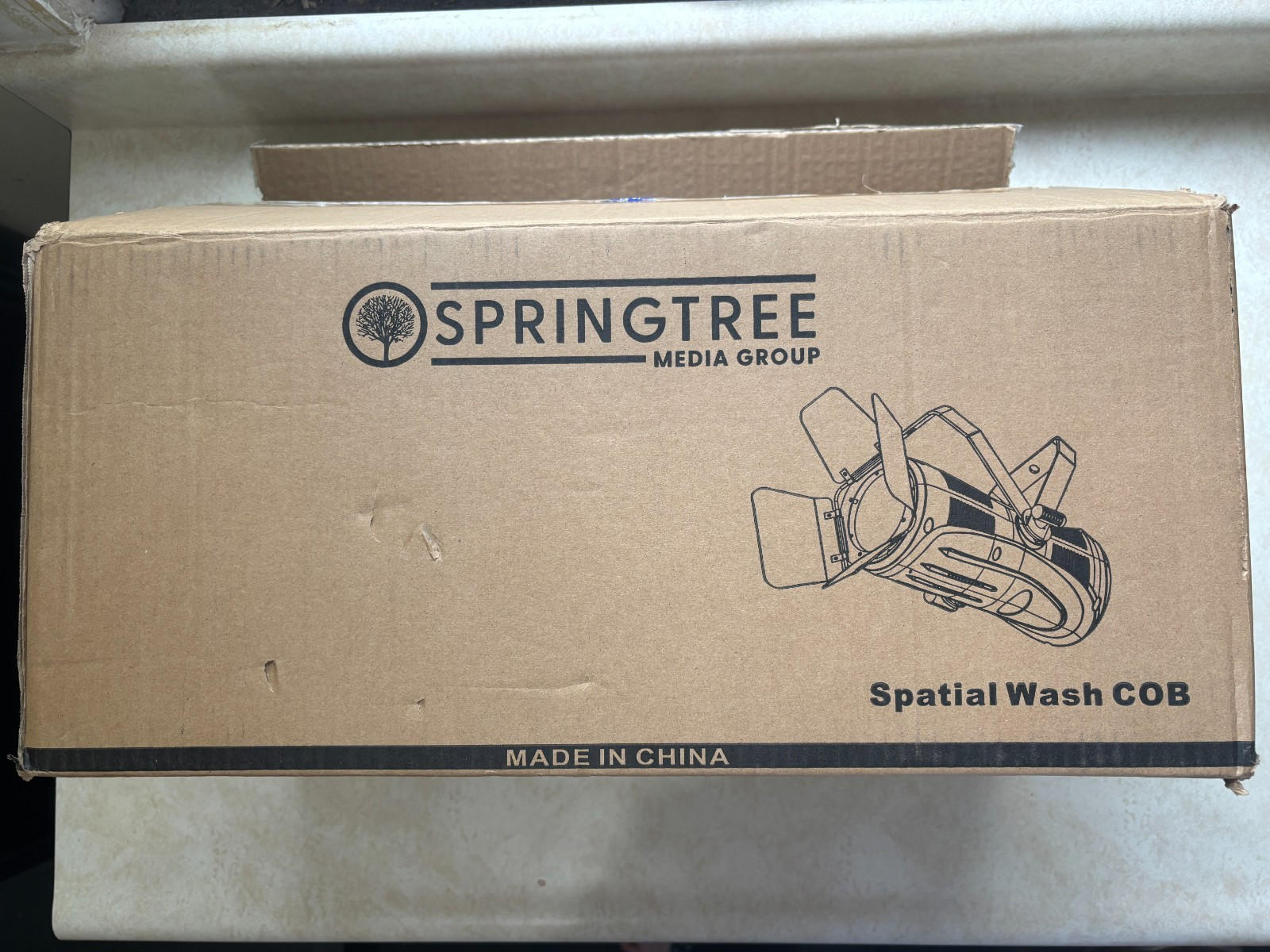Springtree Spatial Wash COB 120 RGBWW 120W LED Stage Light Wash Light Black