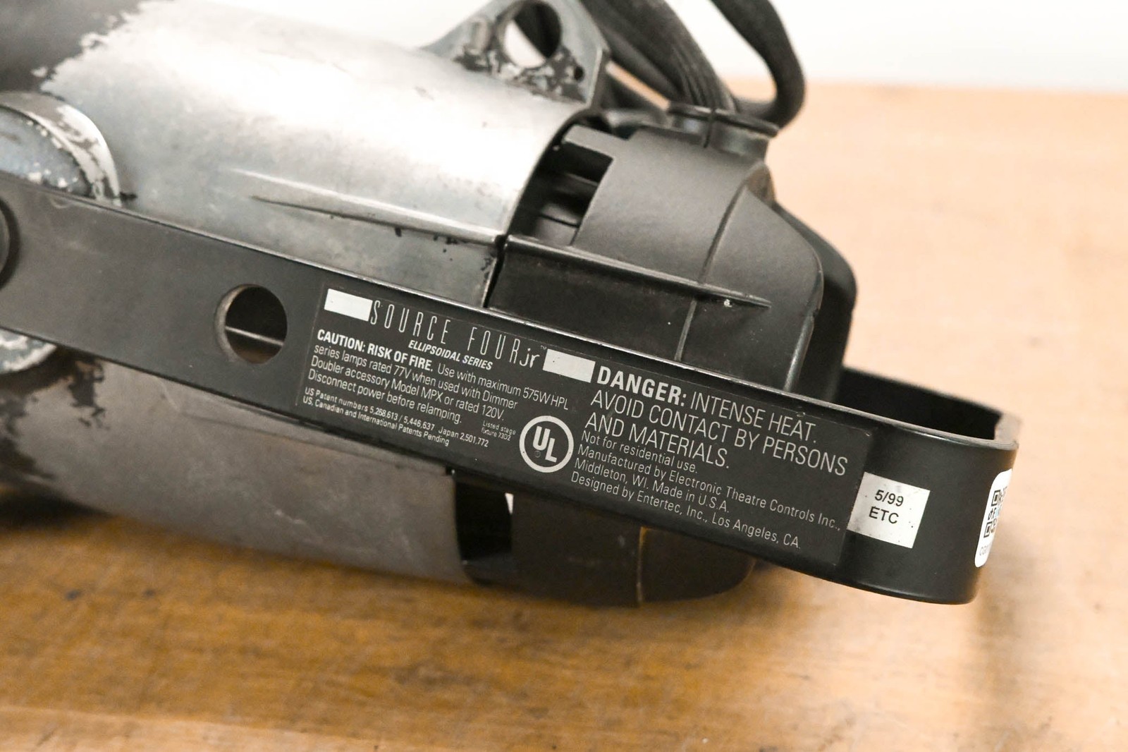 ETC Source Four Jr 25-50 Degree Zoom 575 Ellipsoidal Light CG013FZ