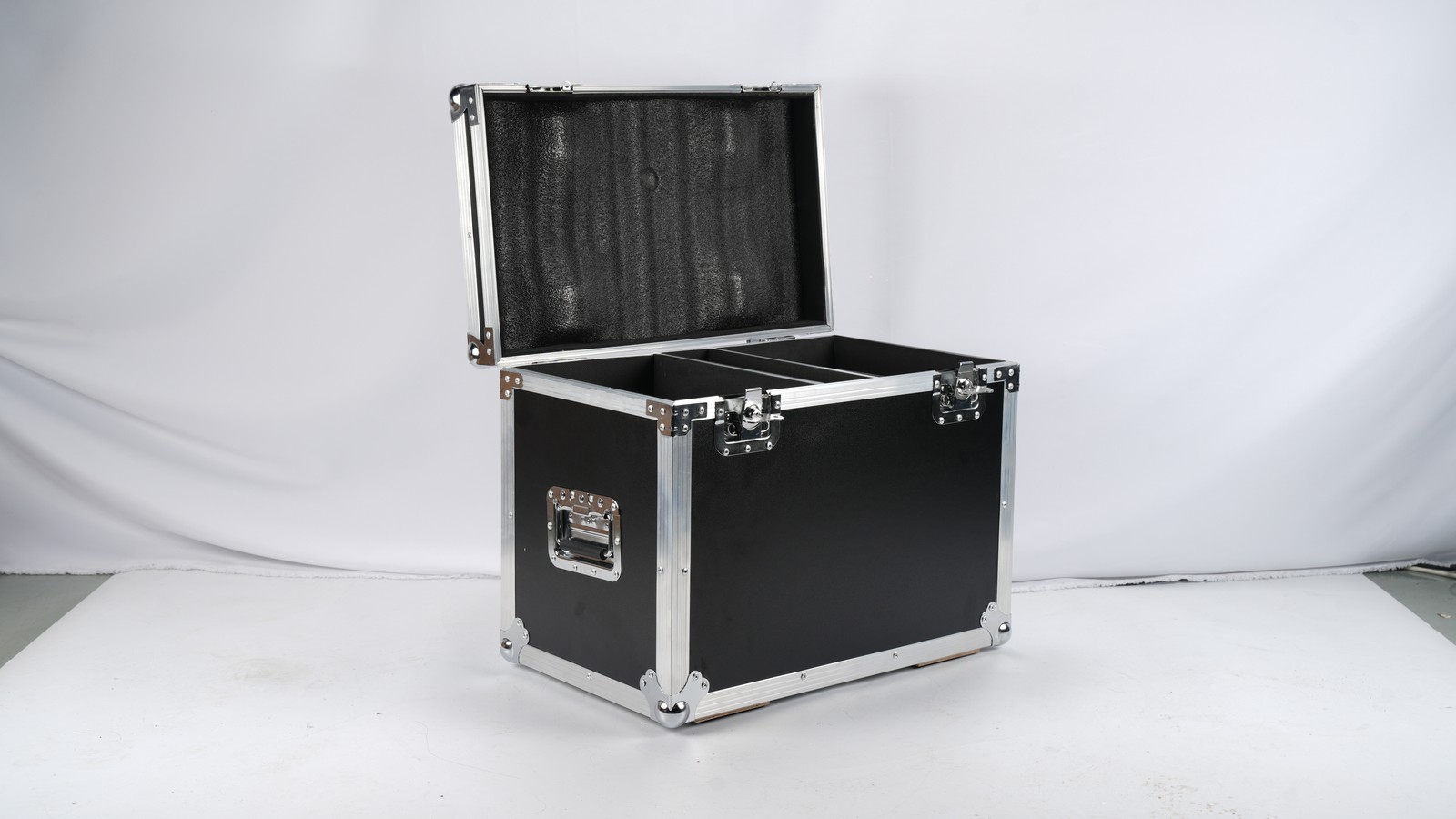 1XFlight Case For 6Pcs 19*20W Beam Moving Head Stage Light Hard Case with wheels