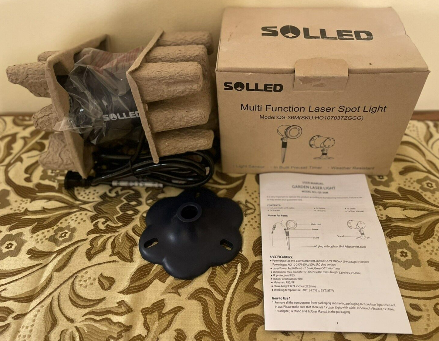 Solled Outdoor Laser Landscape Spot Light Christmas Red Green Timer NEW Box