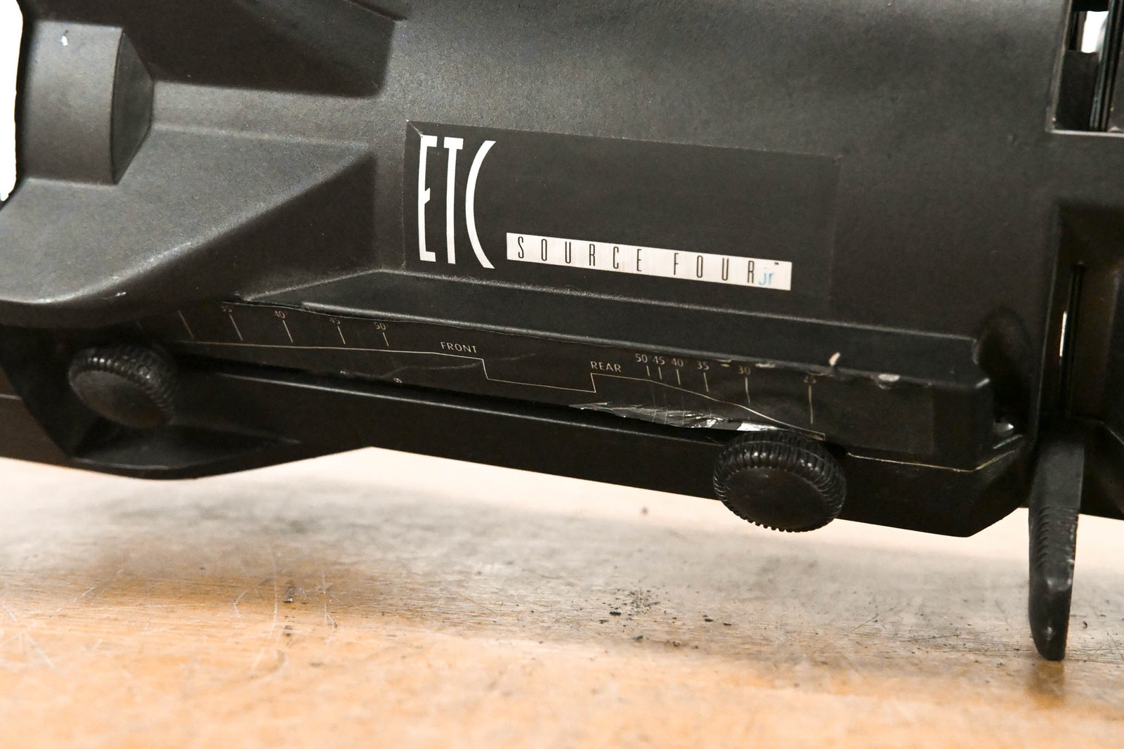 ETC Source Four Jr 25-50 Degree Zoom 575 Ellipsoidal Light CG013FZ