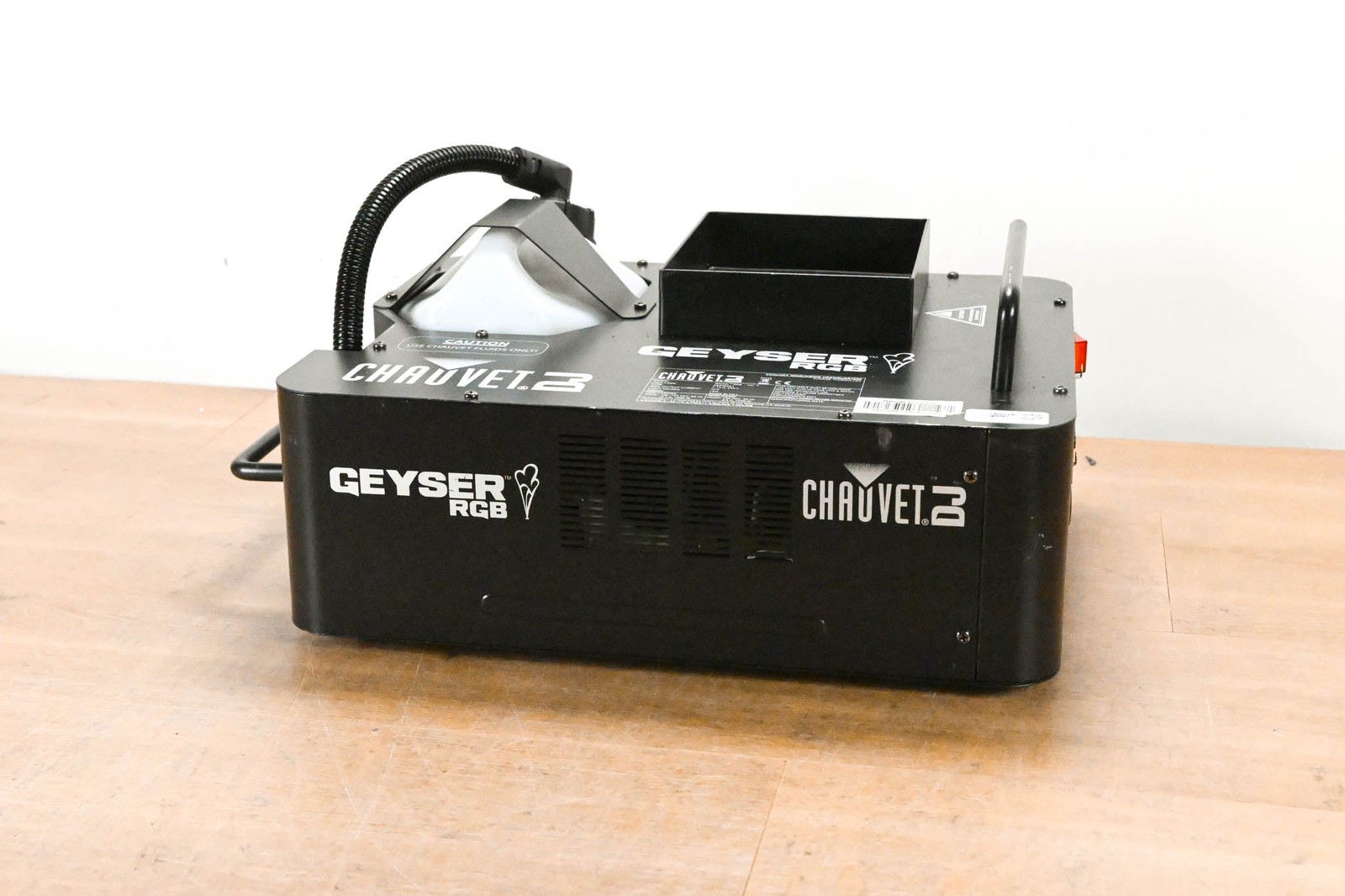 Chauvet Geyser RGB Ver 3 LED Lighting Effect and Fog Machine CG014C4