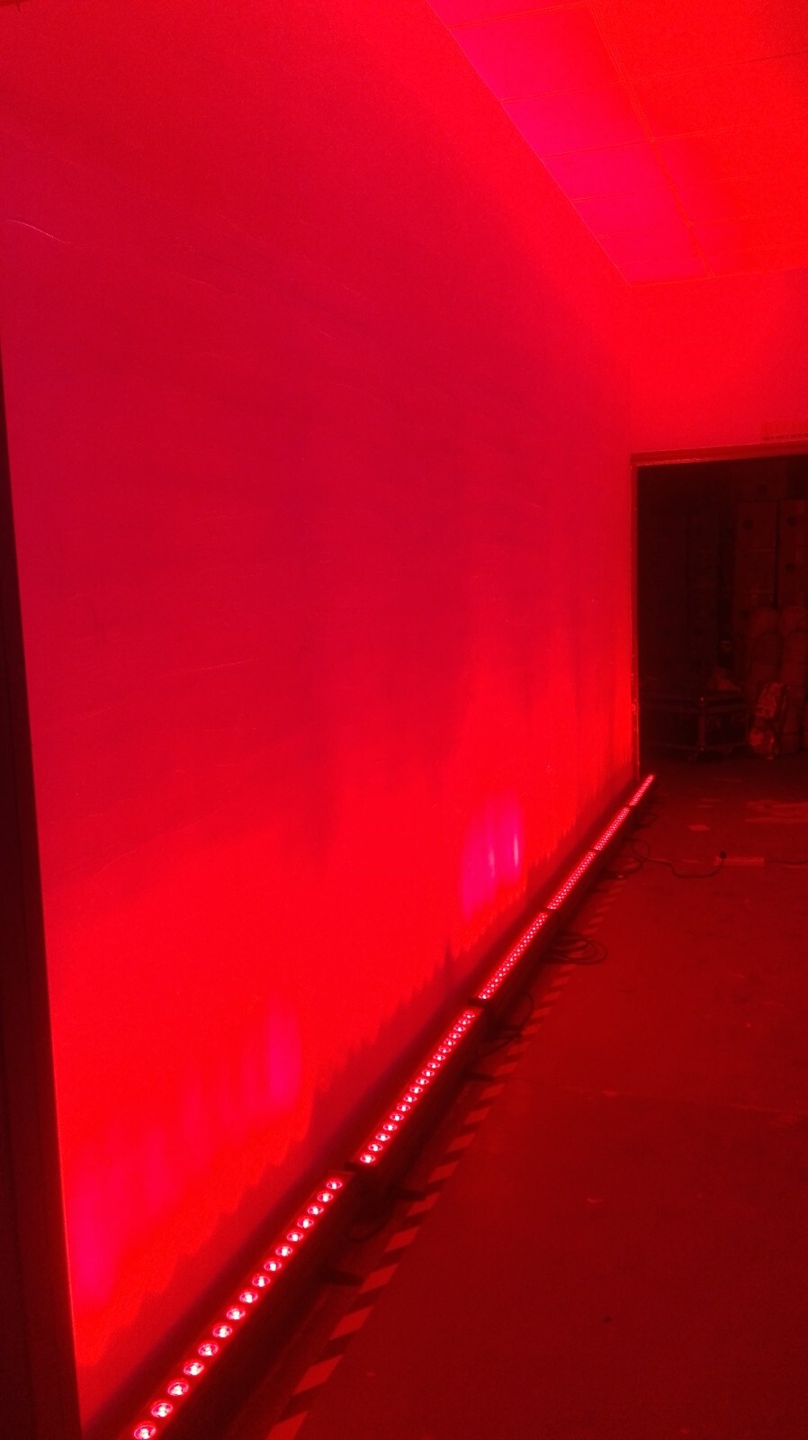 DMX512 Led Wall Washer DJ Stage Lighting 18x18W RGBWAUV IP20 Led Wash Strobe Bar