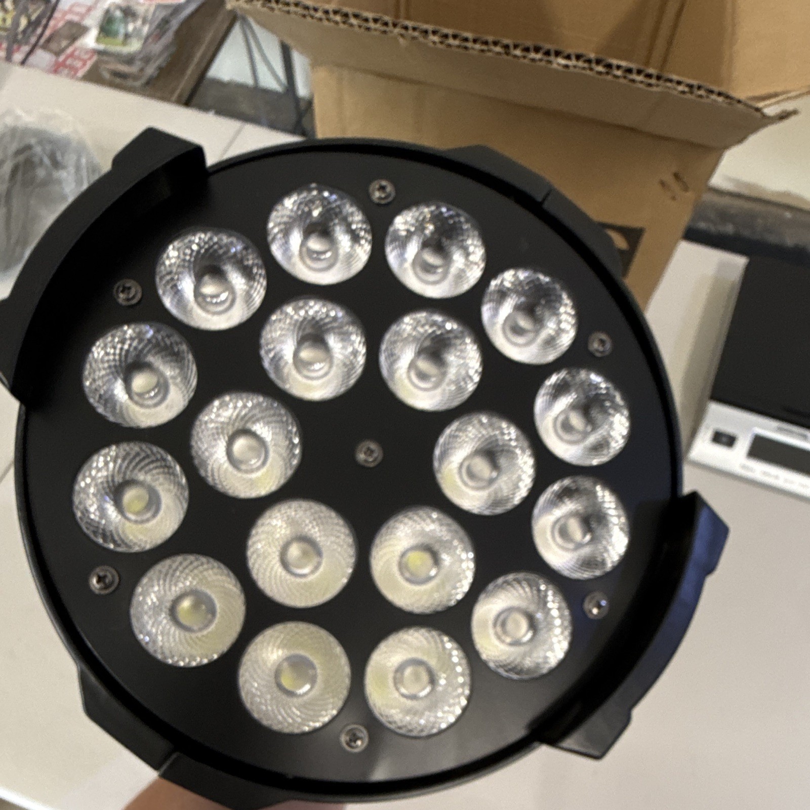 TCMT LED PAR Light 18x15W RGBWA Color Mixing DMX-512 PAR Fixture Bracket