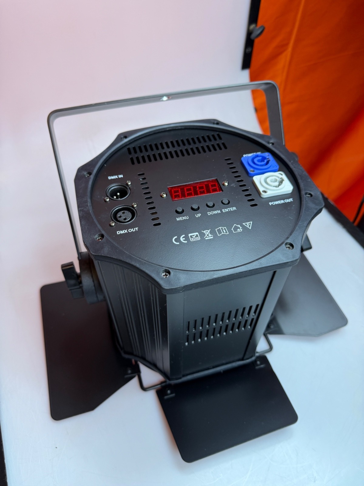 SHEHDS 250W RGBW LED Fresnel Spotlight with Barn Doors