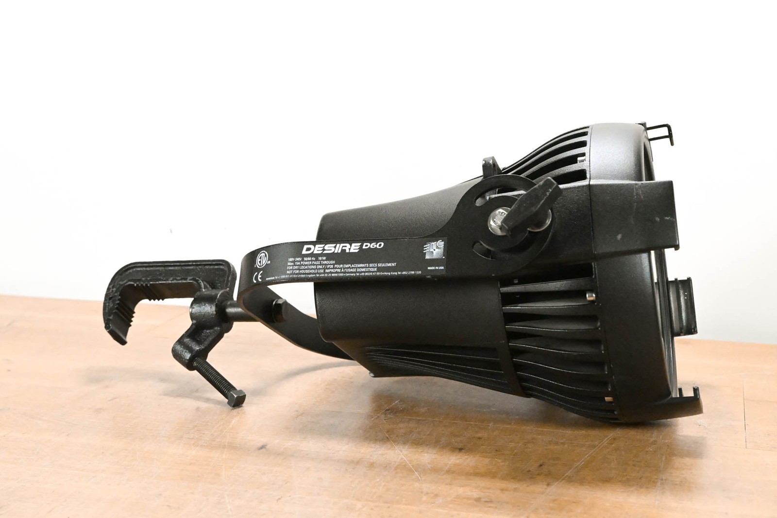 ETC Desire D60 Vivid LED Par Wash Light CG014E8