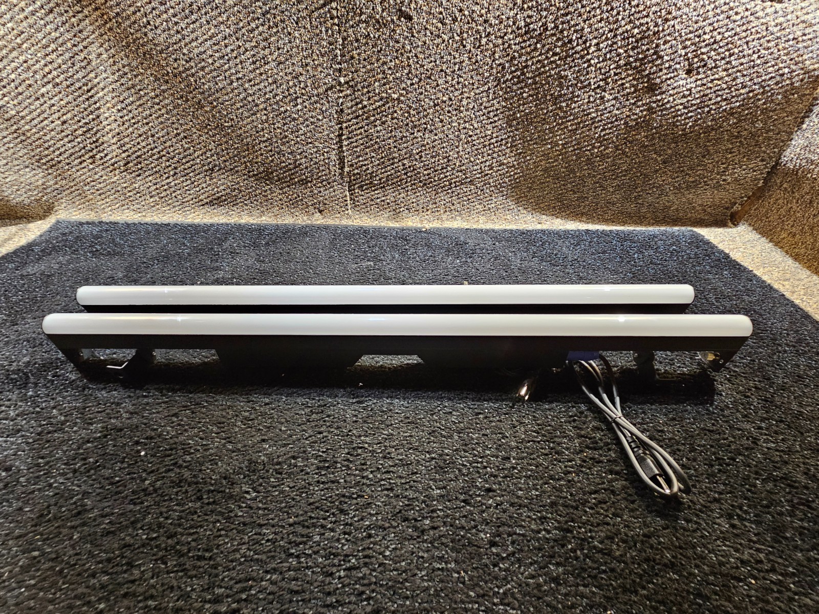 (QTY 2) LED Stage Light Bar 60W RGB Color Mixing 39-1/4″ Long 60W AC110-240V