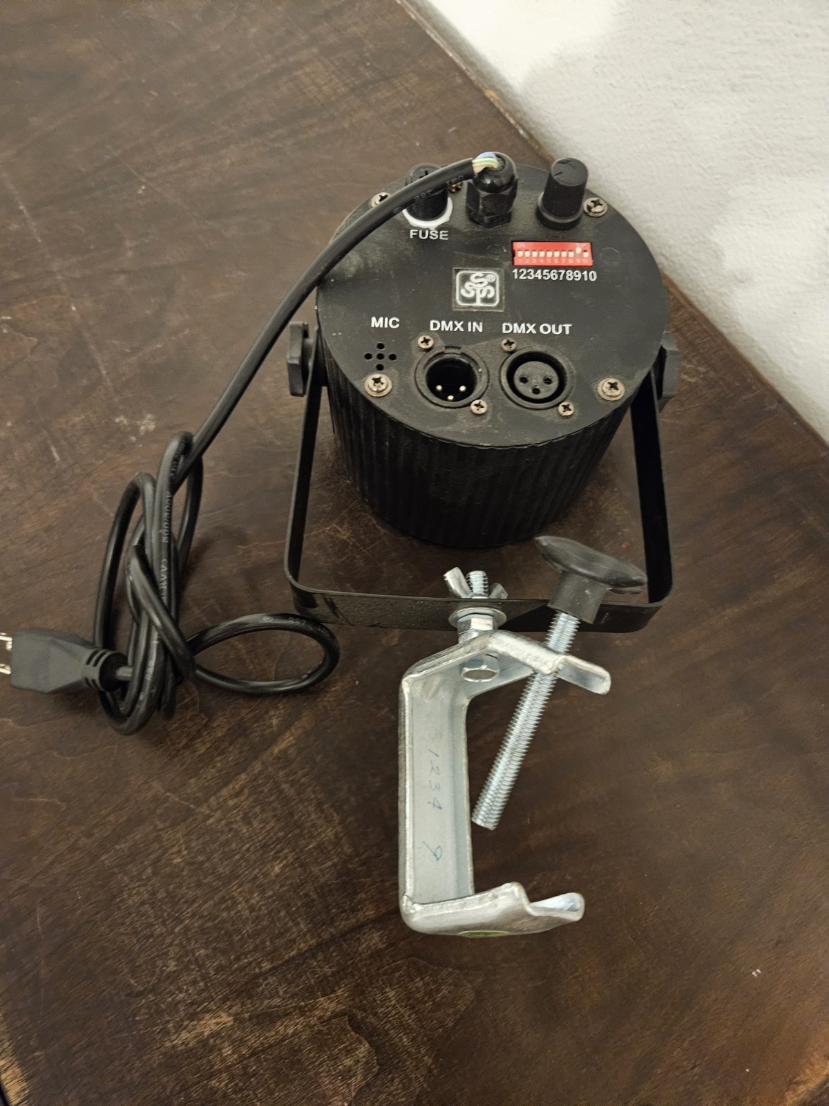 4.5 inch LED Stage light, Multi color, DMX in/out. Working condition