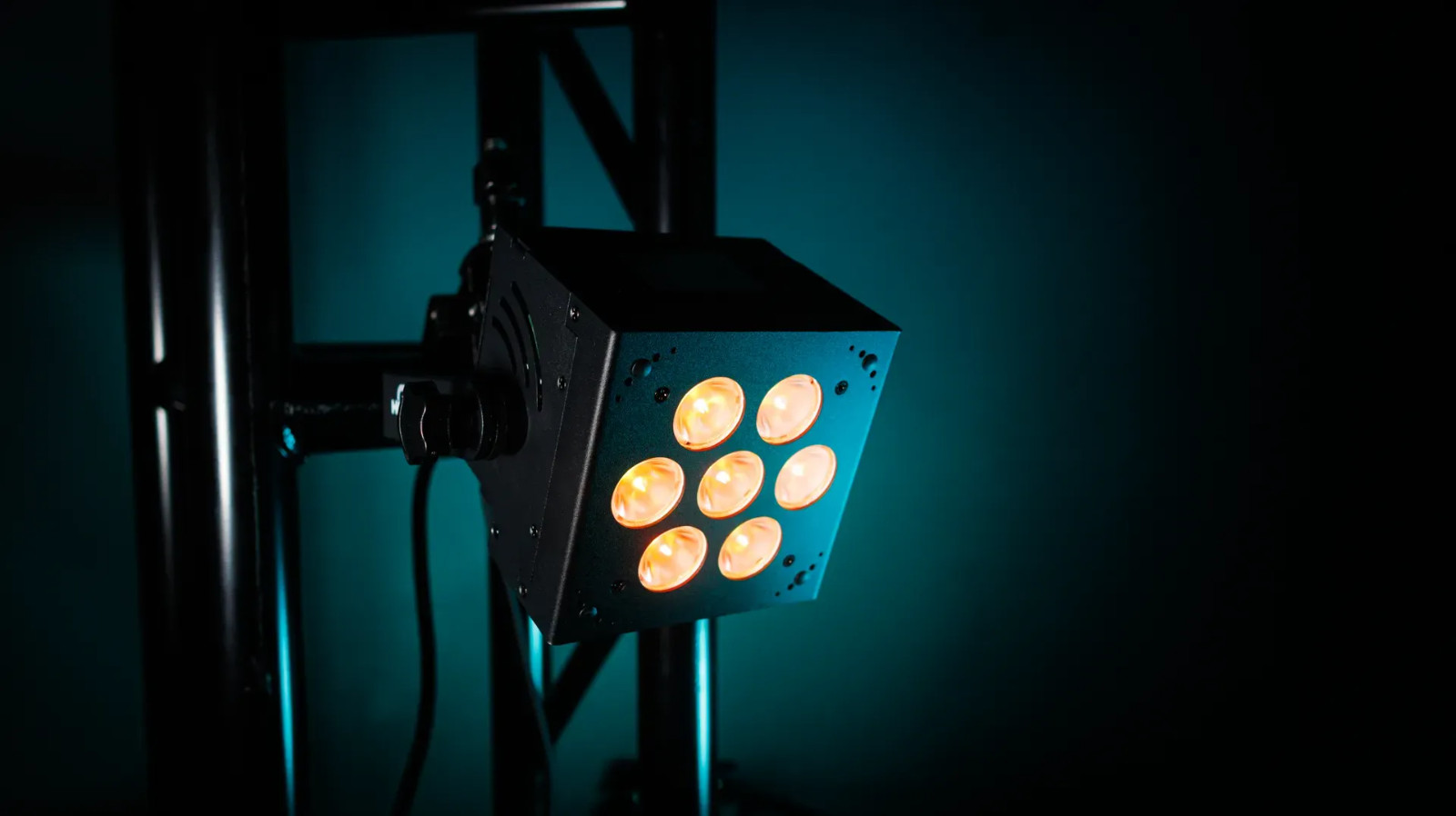 Blizzard HotBox G2 EXA / 7x 15W RGBAW+UV 6-in-1 LEDs / MAKE US AN OFFER!