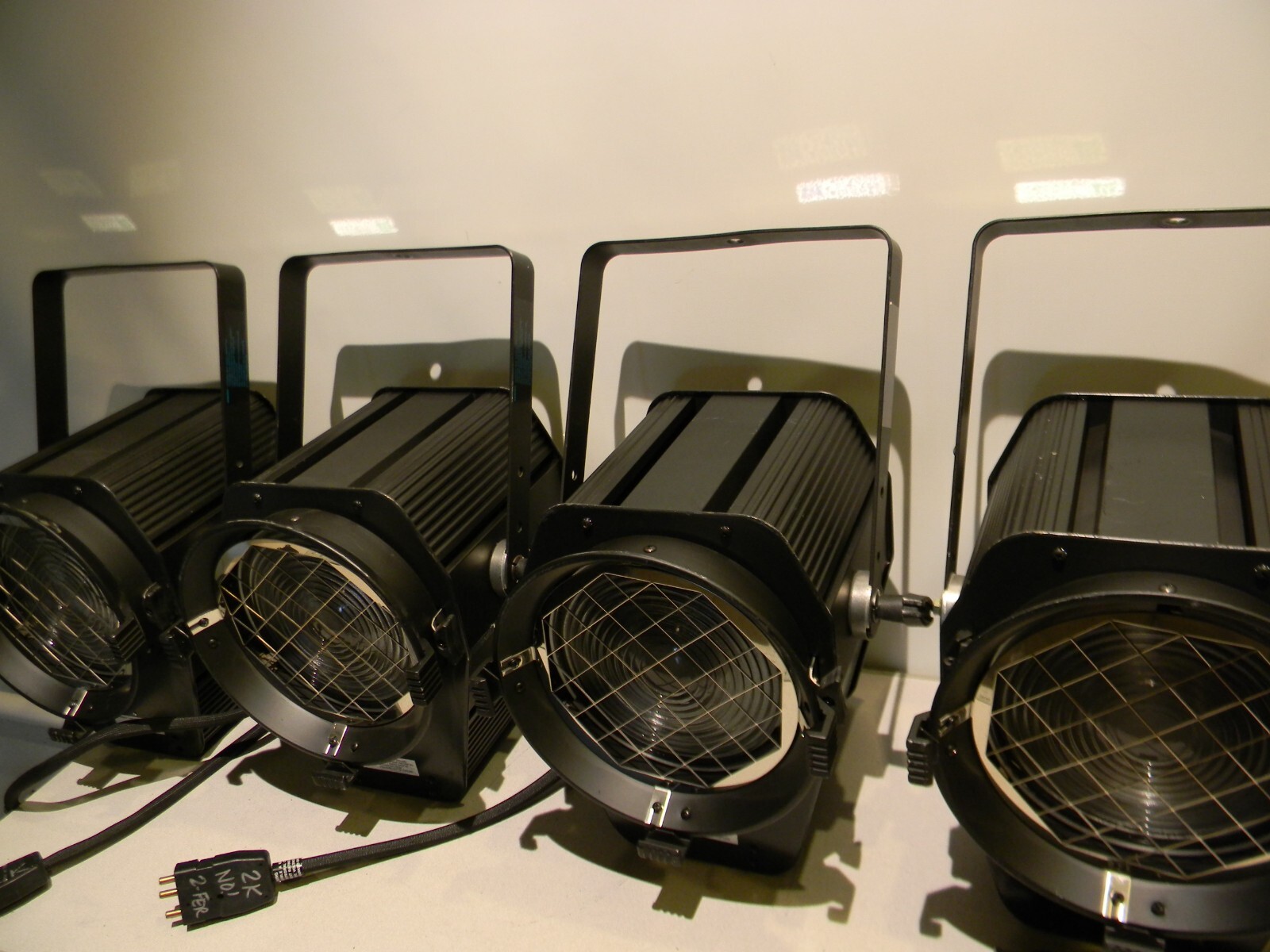 Lot of 4 8″ Fresnel Tungsten Strand Lighting 12181 1K-2K Stage / Studio Lights
