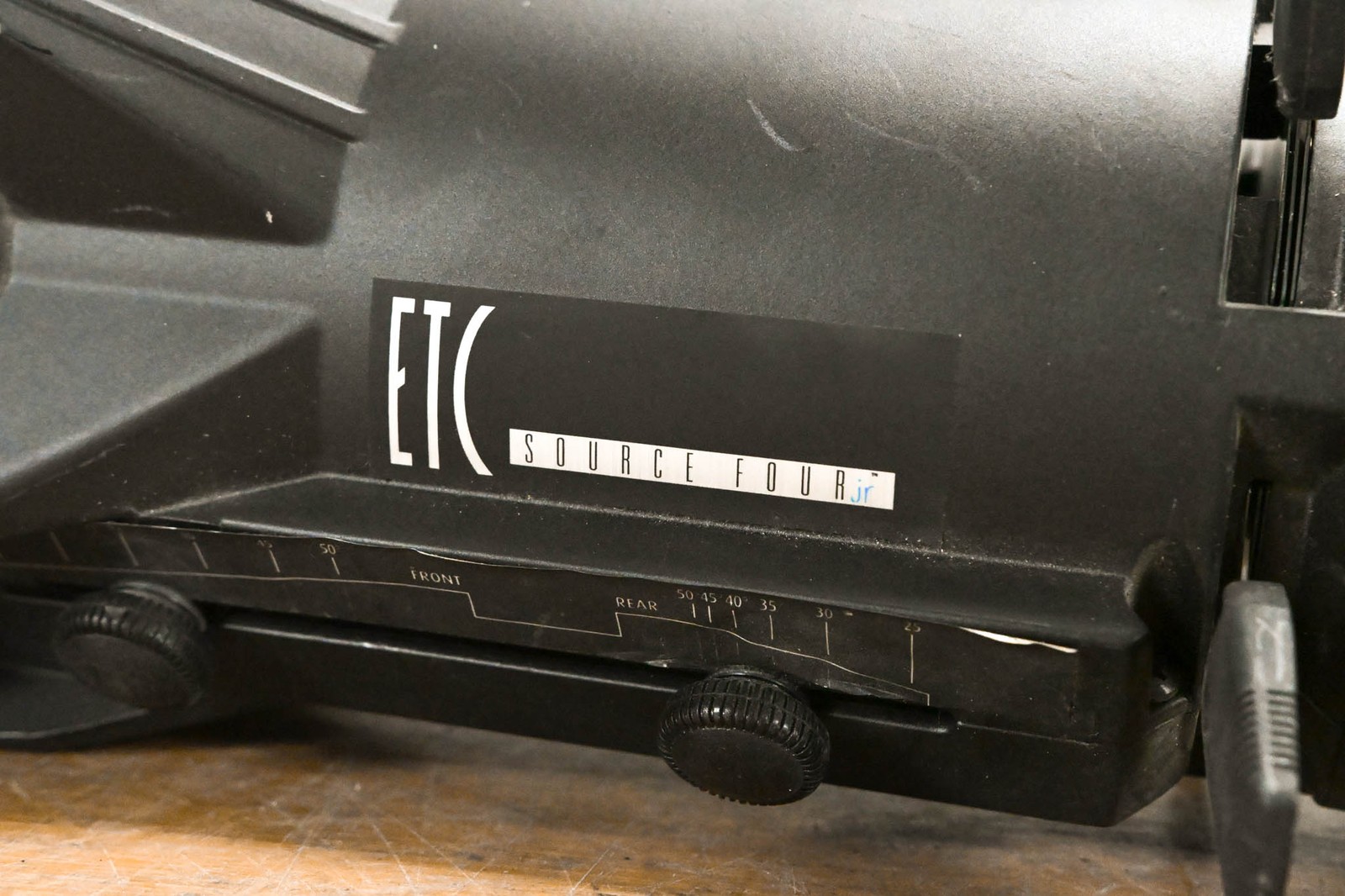 ETC Source Four Jr 25-50 Degree Zoom 575 Ellipsoidal Light CG013FY