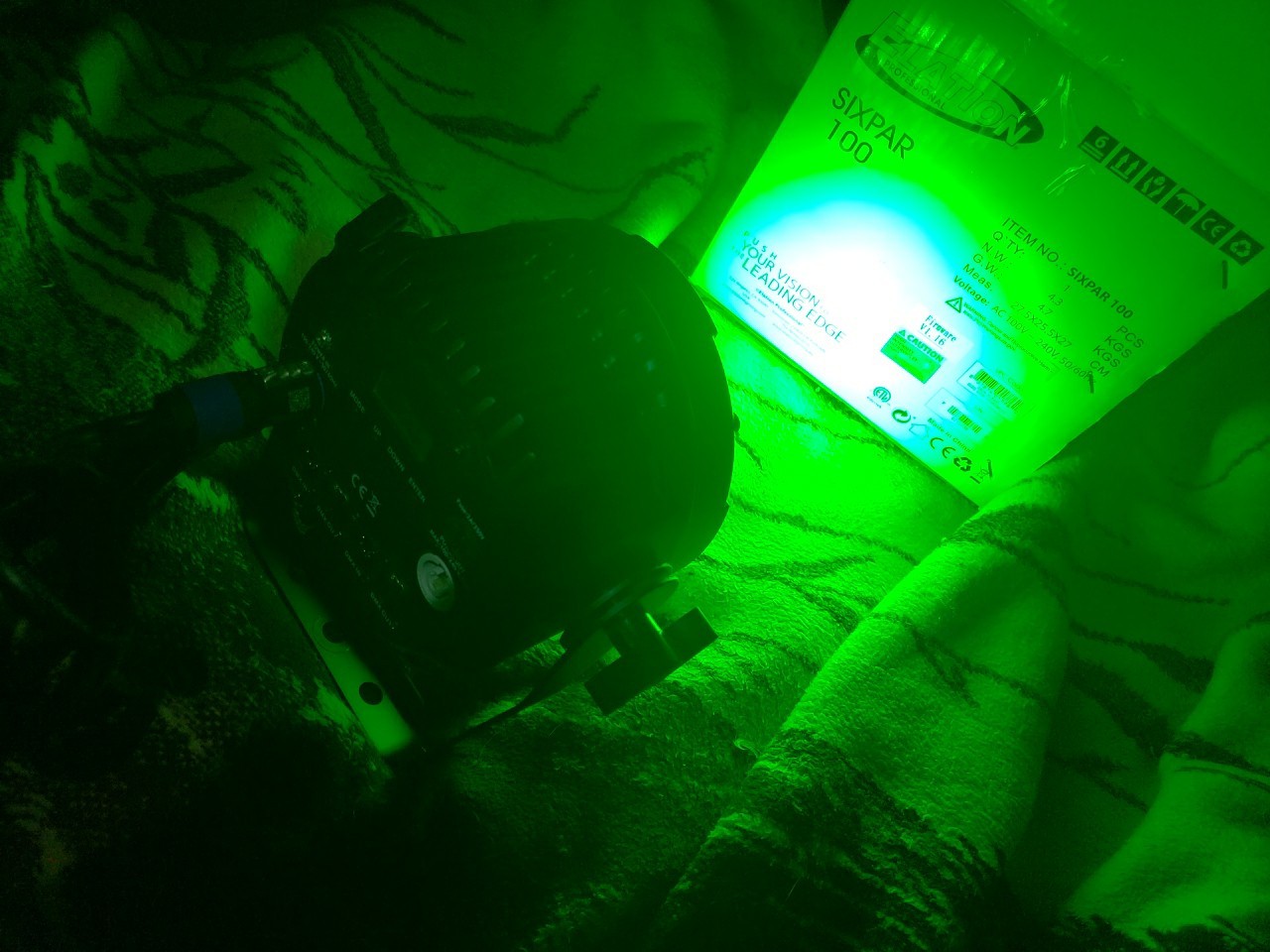 Elation Sixpar 100 7x 12W RGBAW+UV LED Par