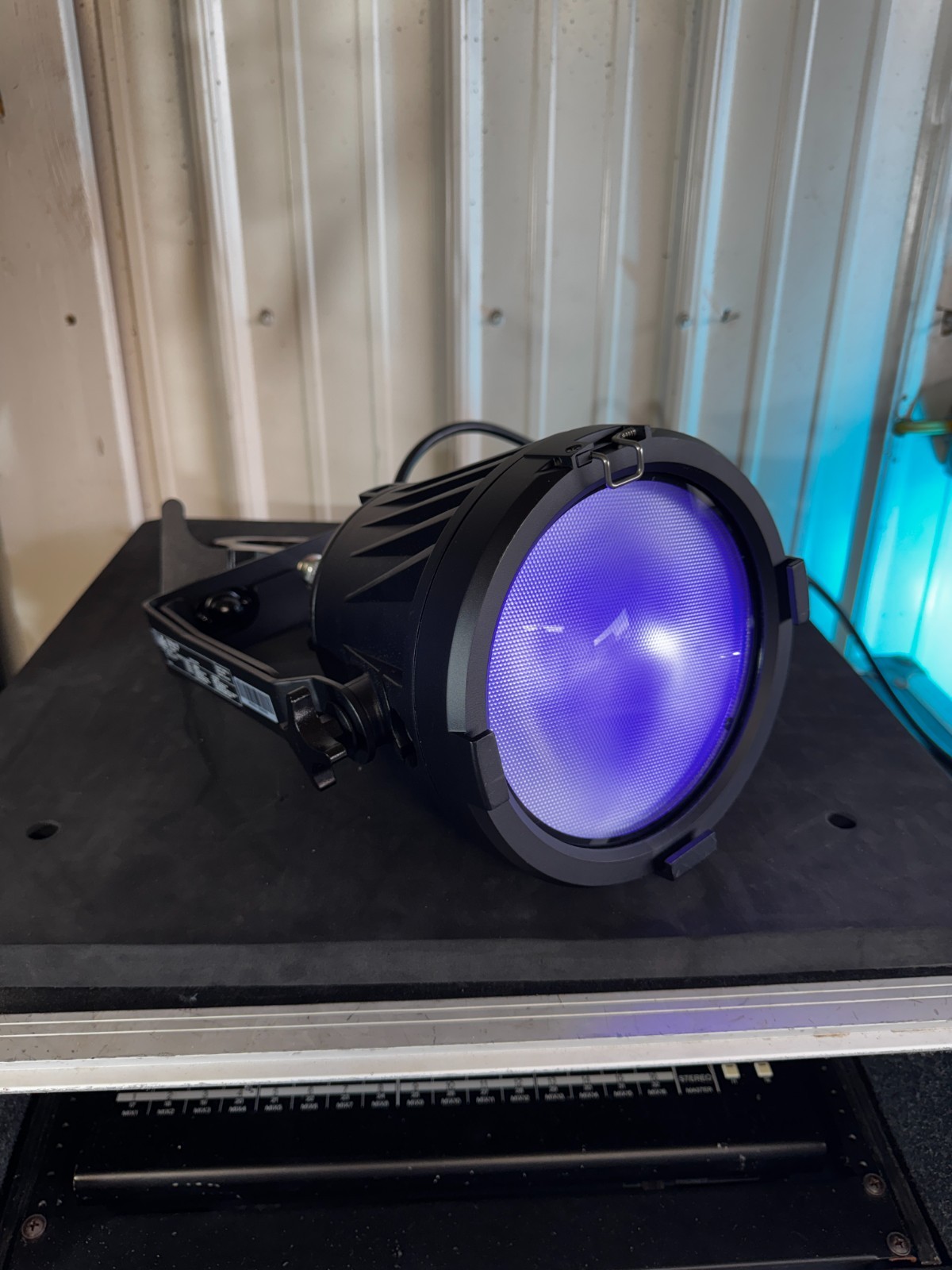 Chauvet Colorado 1QS RGBW LED Wash Par IP65 DMX Theater Stage Light Tested MINT!