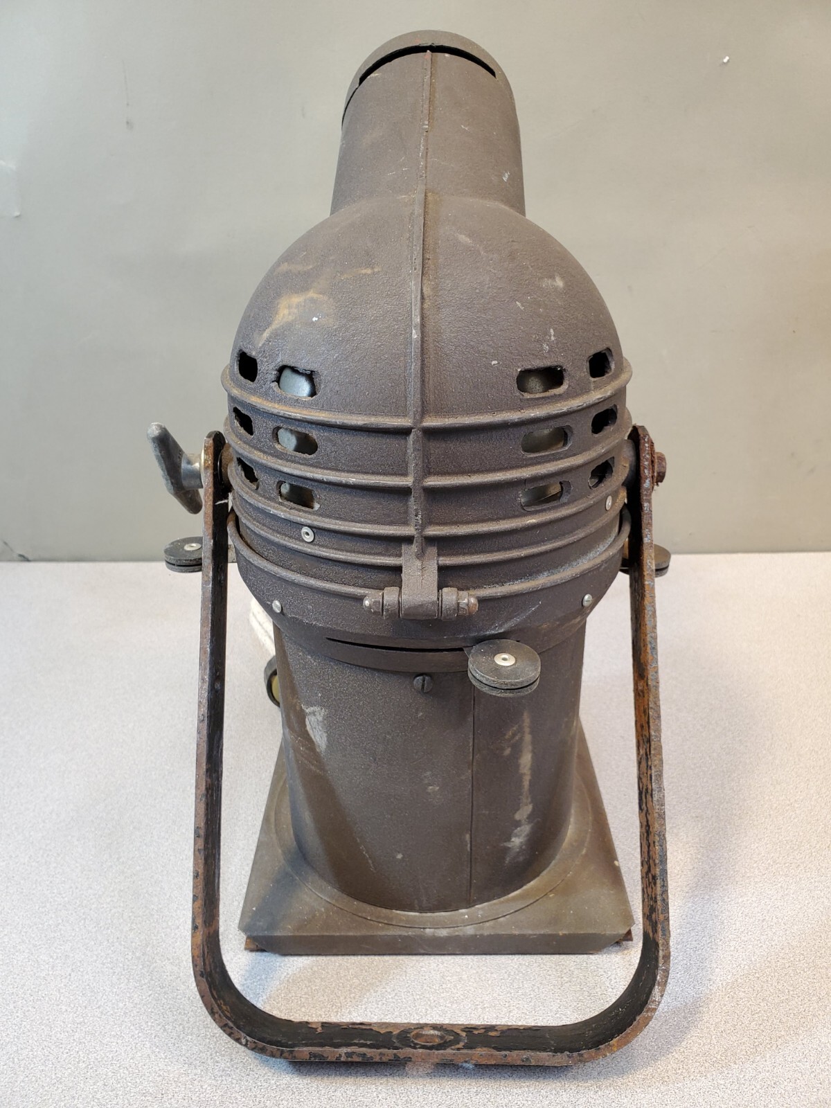 Vintage 500 watt Theatrical Stage Spot Light, Century Type, w/Shutter Gel Holder