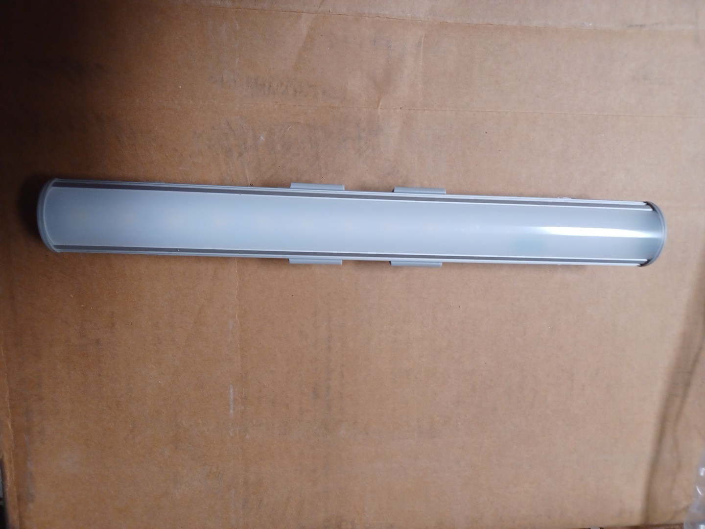 SOLID STATE LUMINAIRE ECVLX LED LINEAR FIXTURE 4000K 120-277V 6W