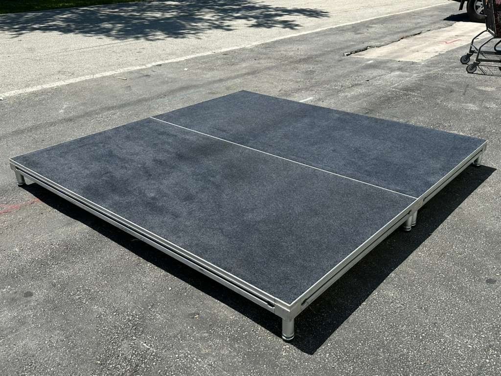 UNBRANDED 4X8FT CARPET STAGE DECK #2114 (FOR ONE ONLY)THS