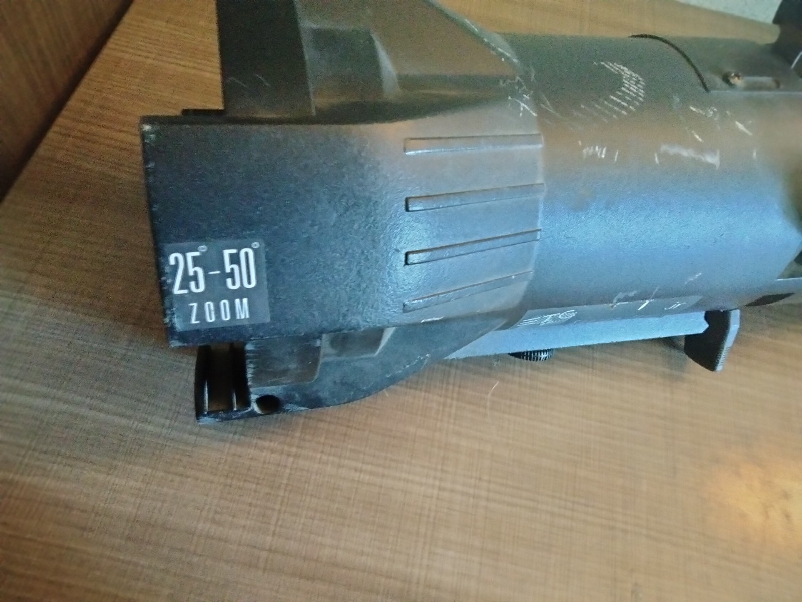 ETC Source Four Jr 25-50 Degree Zoom – Ellipoidal Series Stage Light ~ Read!