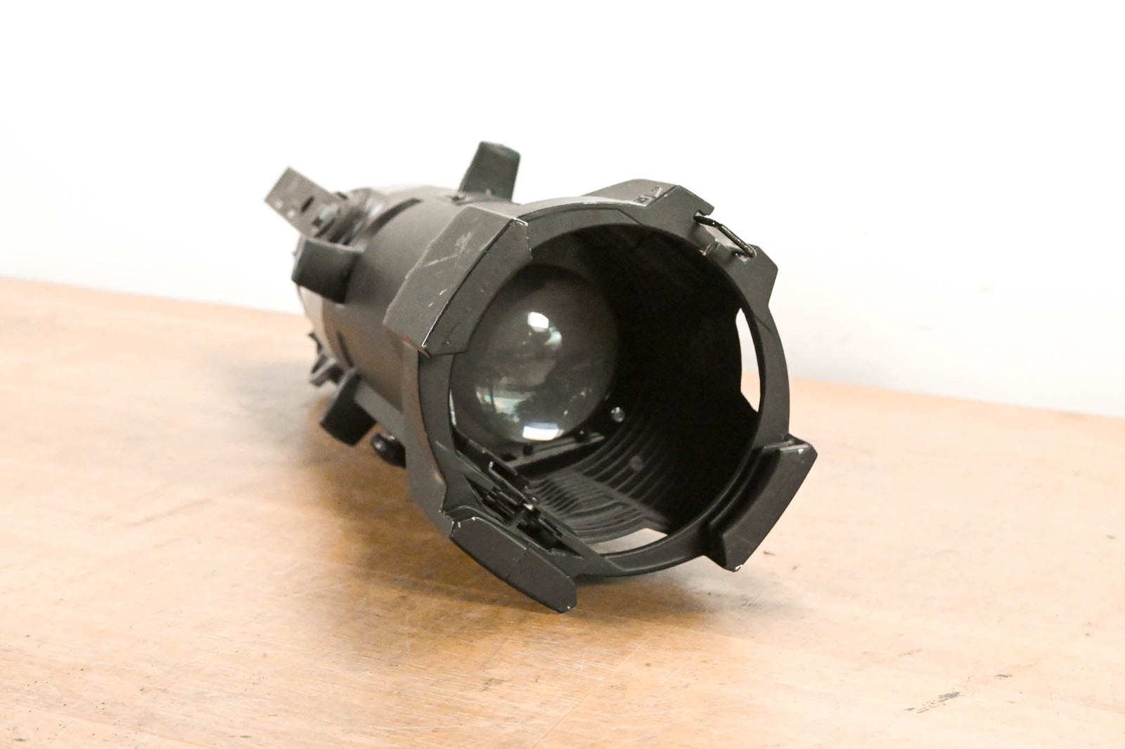 ETC Source Four Jr 25-50 Degree Zoom 575 Ellipsoidal Light CG013FZ