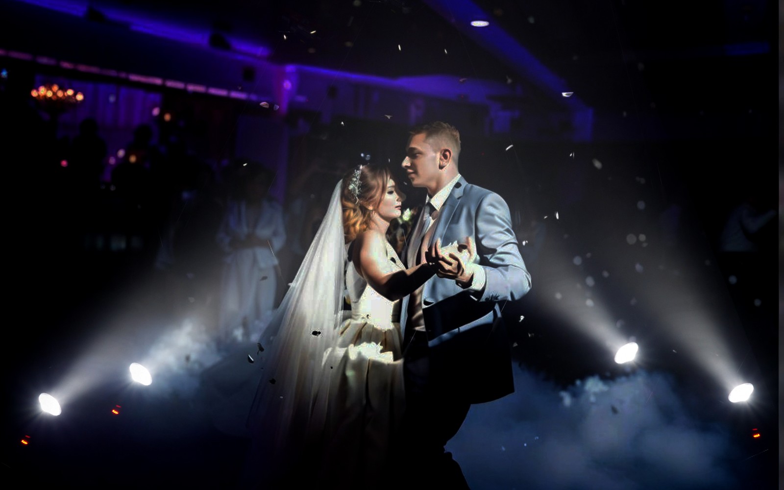 SHEHDS LED 120W Wash Spotlight RGBW 4IN1 Moving Head Light For Stage Wedding Bar