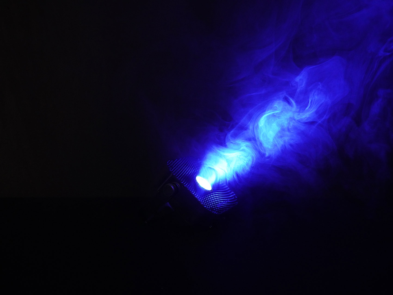 Rockville MINI RF1 V2 RGBWA+UV DJ/Party LED Wash Light+4ch RF Long Range Remote