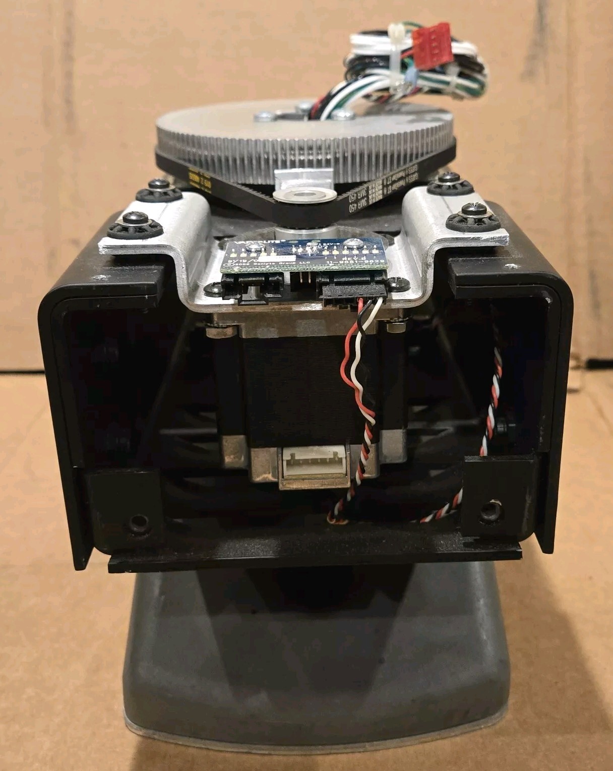 Heavy Duty Varilite VL1000 Motorized Base – 540° Rotation With Harness Vari-Lite