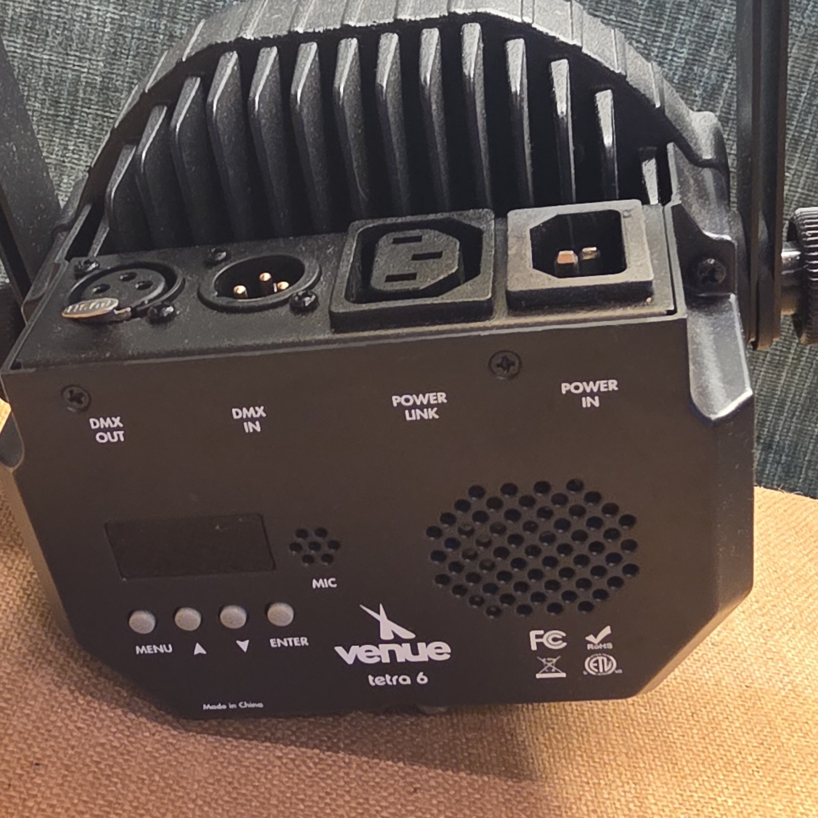 Venue Tetro 6 LED PAR Stage Light, DMX Color Mixing, Built-In Mic/Display, Black