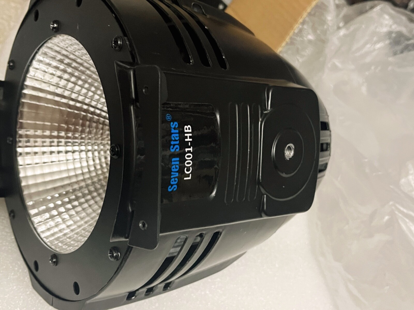 Seven Stars 100w COB Stage Light with Barn Doors LC001-HB New in box warm/cool 