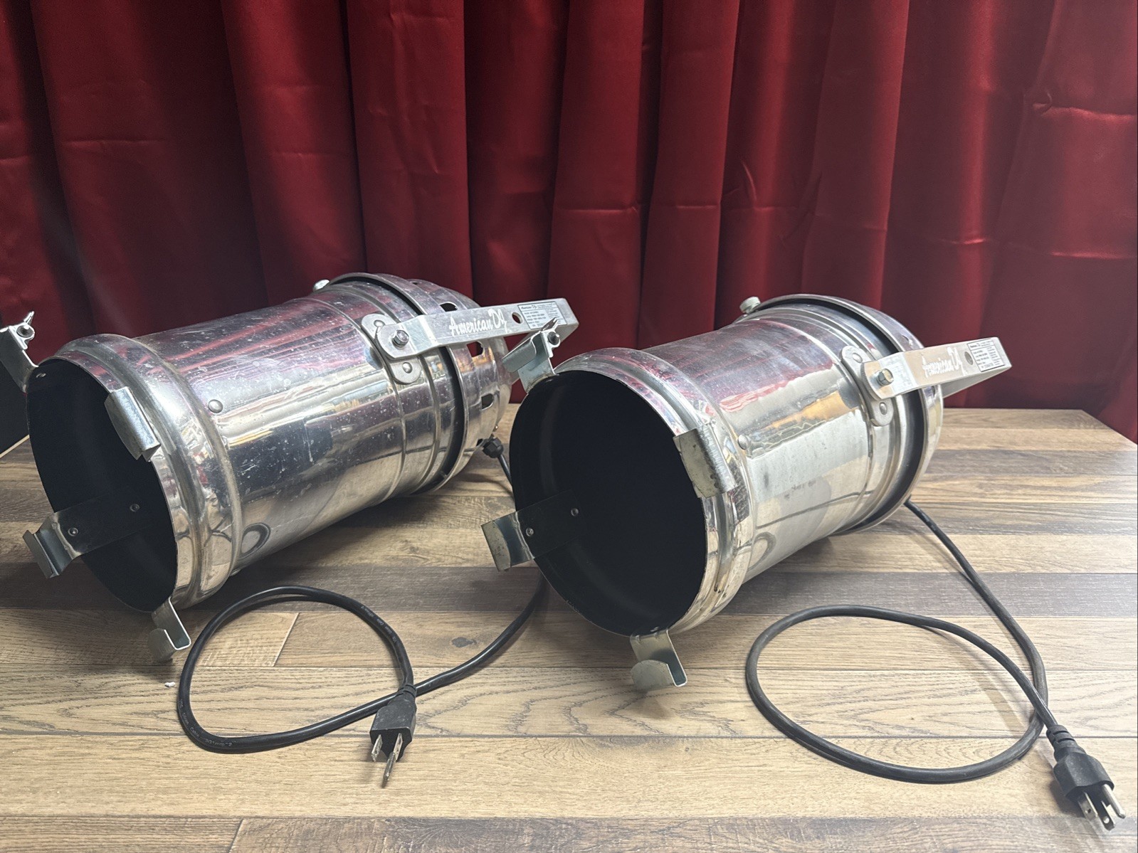 (2) American DJ 64 Combo PAR64 120V 500W Stage Light Can – Tested Working (a)