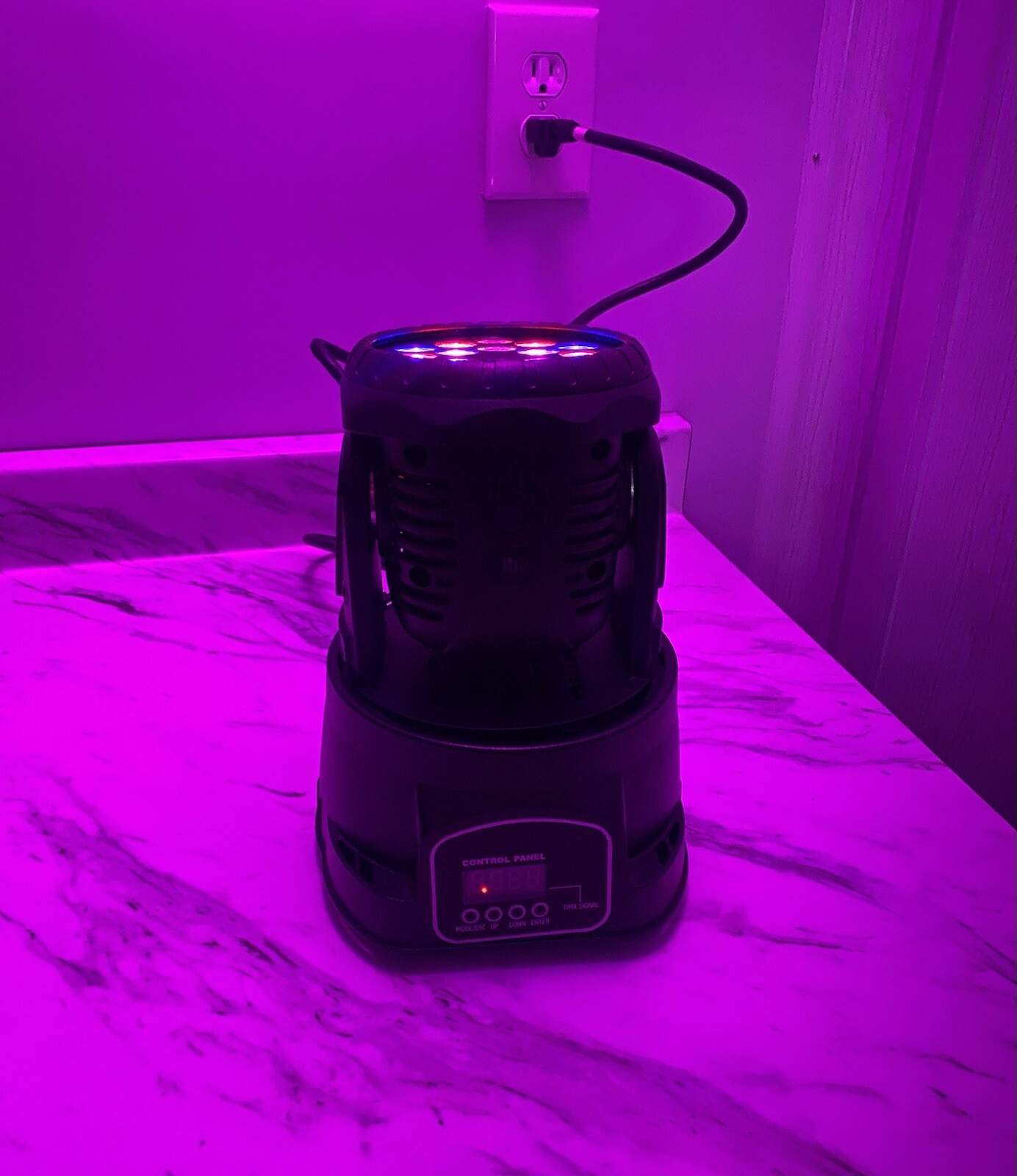 LED Wash Moving Head Light Monoprice Pro Audio Series 18 x 3W Mini RGB