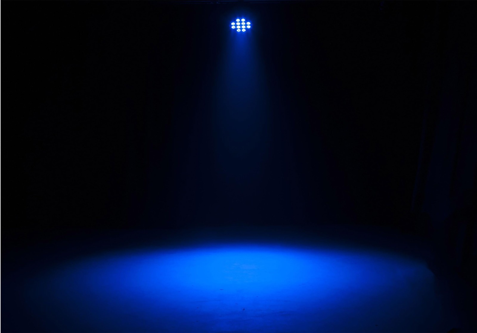 Eliminator LP 12 Hex 12X5W RGBWA+UV LED Par Light