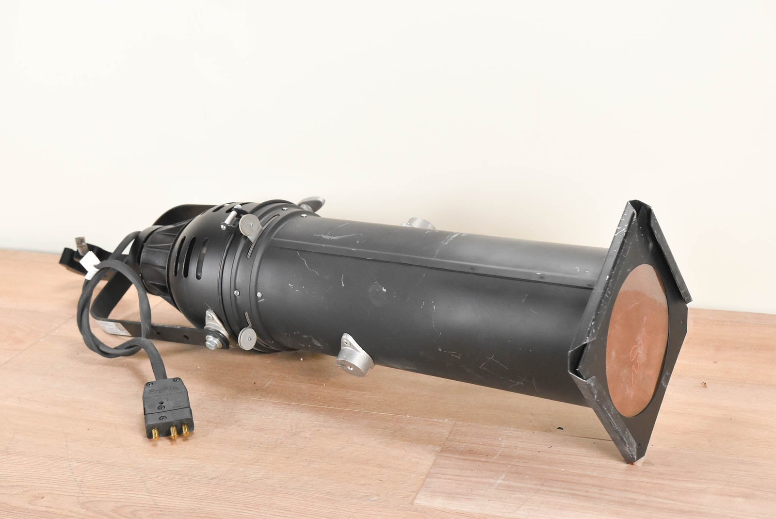 L&E AQ61 Ellipsoidal Light (Unknown Lens Degree) CG0002Q