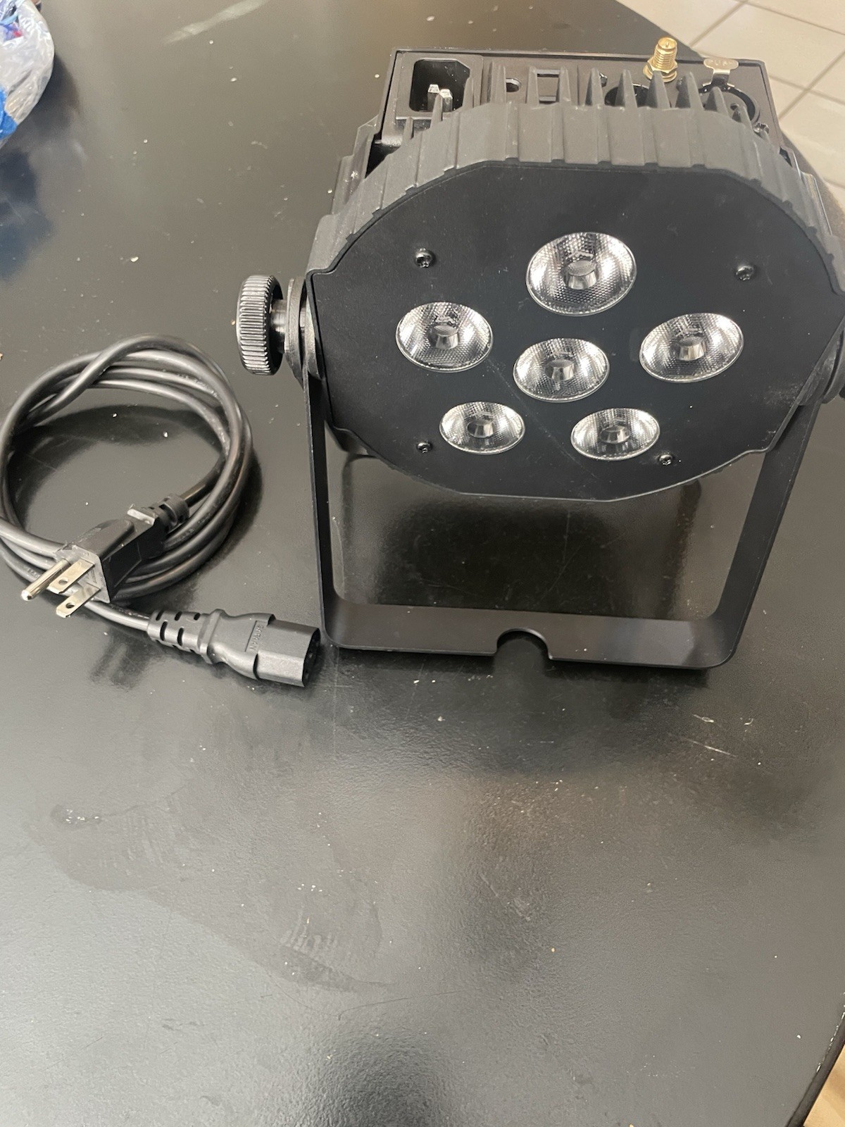 Venue Tentra 6 RGBA LED Wash Light. Practically New!!! With Power Cord!!