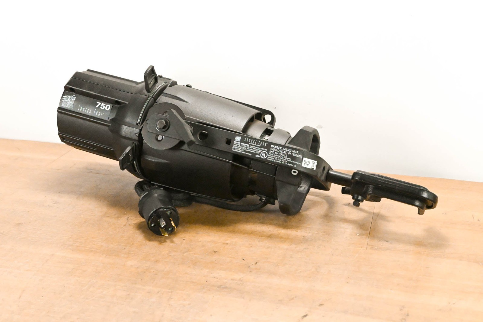 ETC Source Four 750 Ellipsoidal Light (No Lens Tube) CG013FH