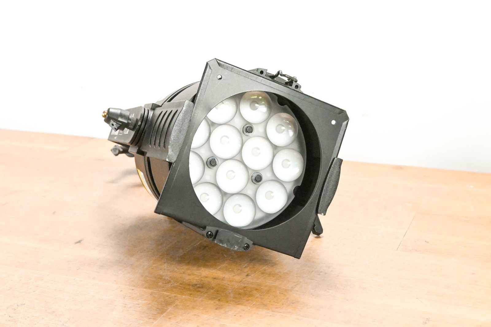 Martin Lighting RUSH PAR 2 RGBW Zoom US LED Par Can CG014GC