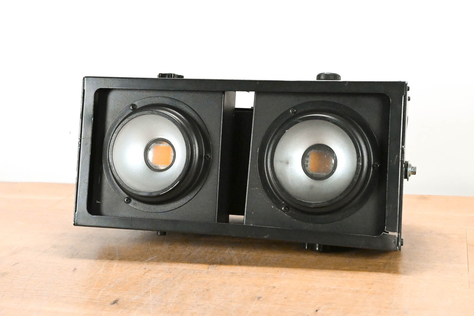 Elation CUEPIX Blinder WW2 2x 100W WW LED Blinder CG0130V