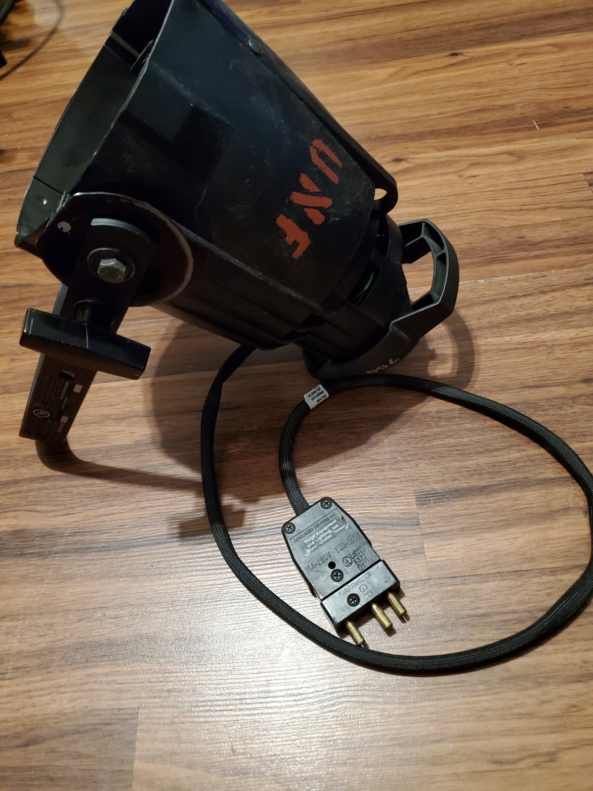 ETC Source Four Elliposidal Reflector, Housing, 750w Light Assmebly, Yoke, Bulb