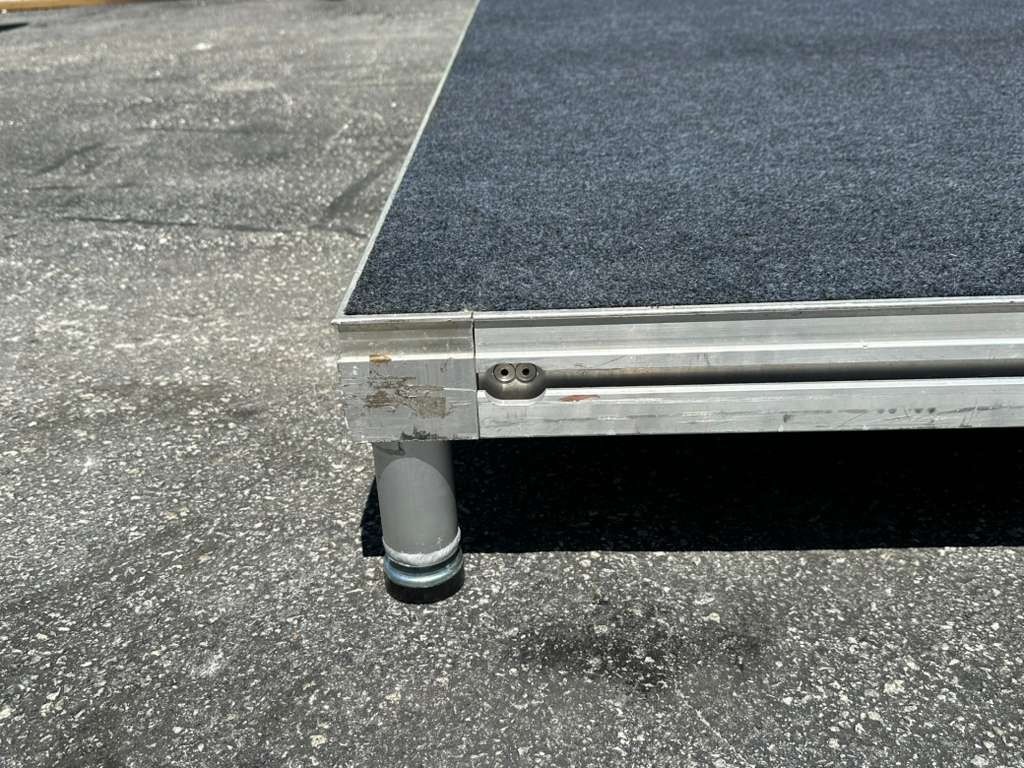 UNBRANDED 4X8FT CARPET STAGE DECK #2114 (FOR ONE ONLY)THS