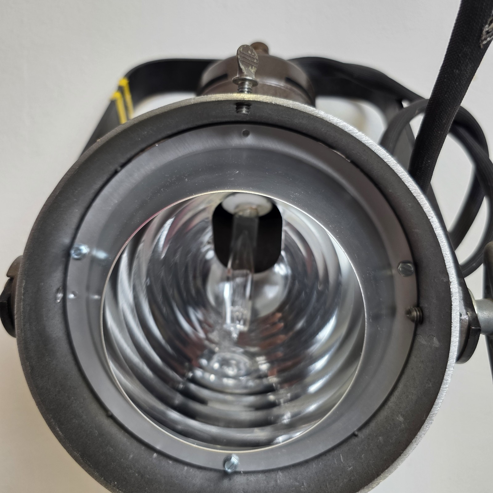 Altman E-31501 Vintage Theater Stage Light Spotlight- Cut Power Cord 120v 500W