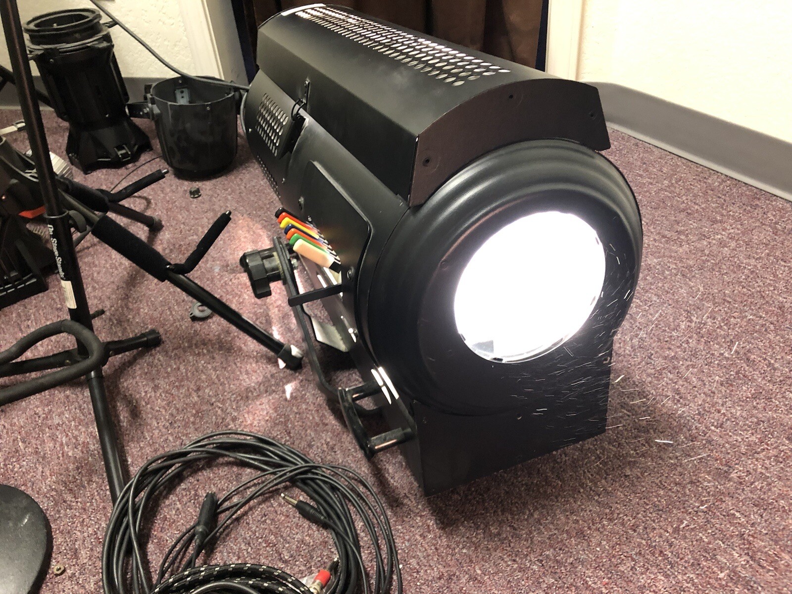 Times Square QF-1000 Spotlight