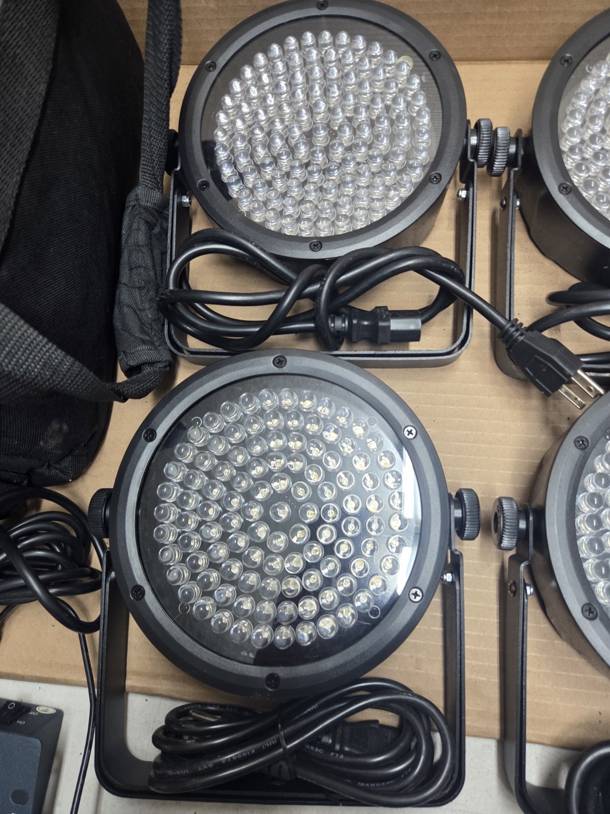 Chauvet SlimPAR 56 LED PAR Stage Lights 4-Pack DMX Multicolor w/ Cables OBEY 3