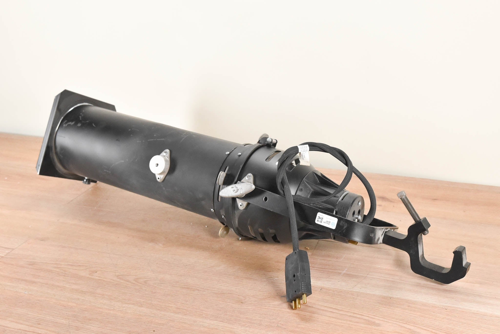 L&E AQ61 Ellipsoidal Light (Unknown Lens Degree) CG0002N