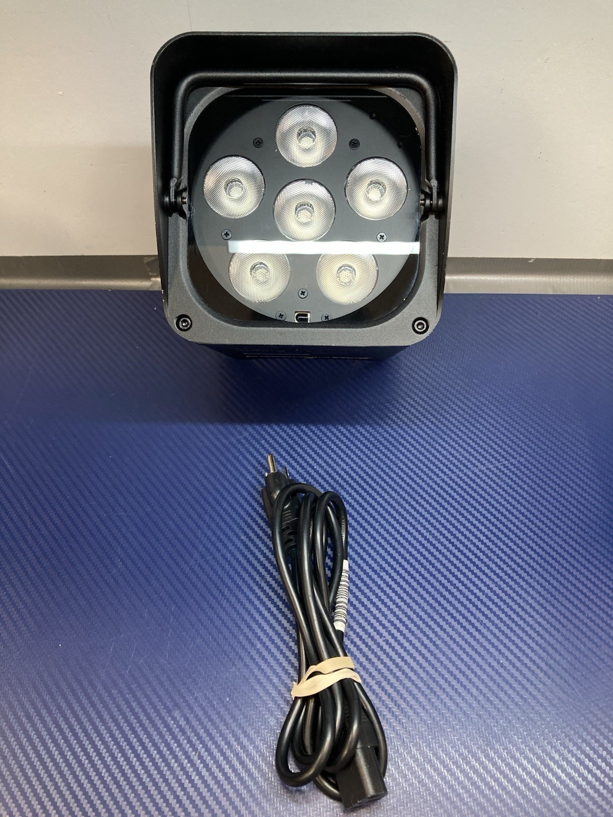 CHAUVET Freedom Par Tri-6 RGB LED Uplight Battery Wireless DJ Light
