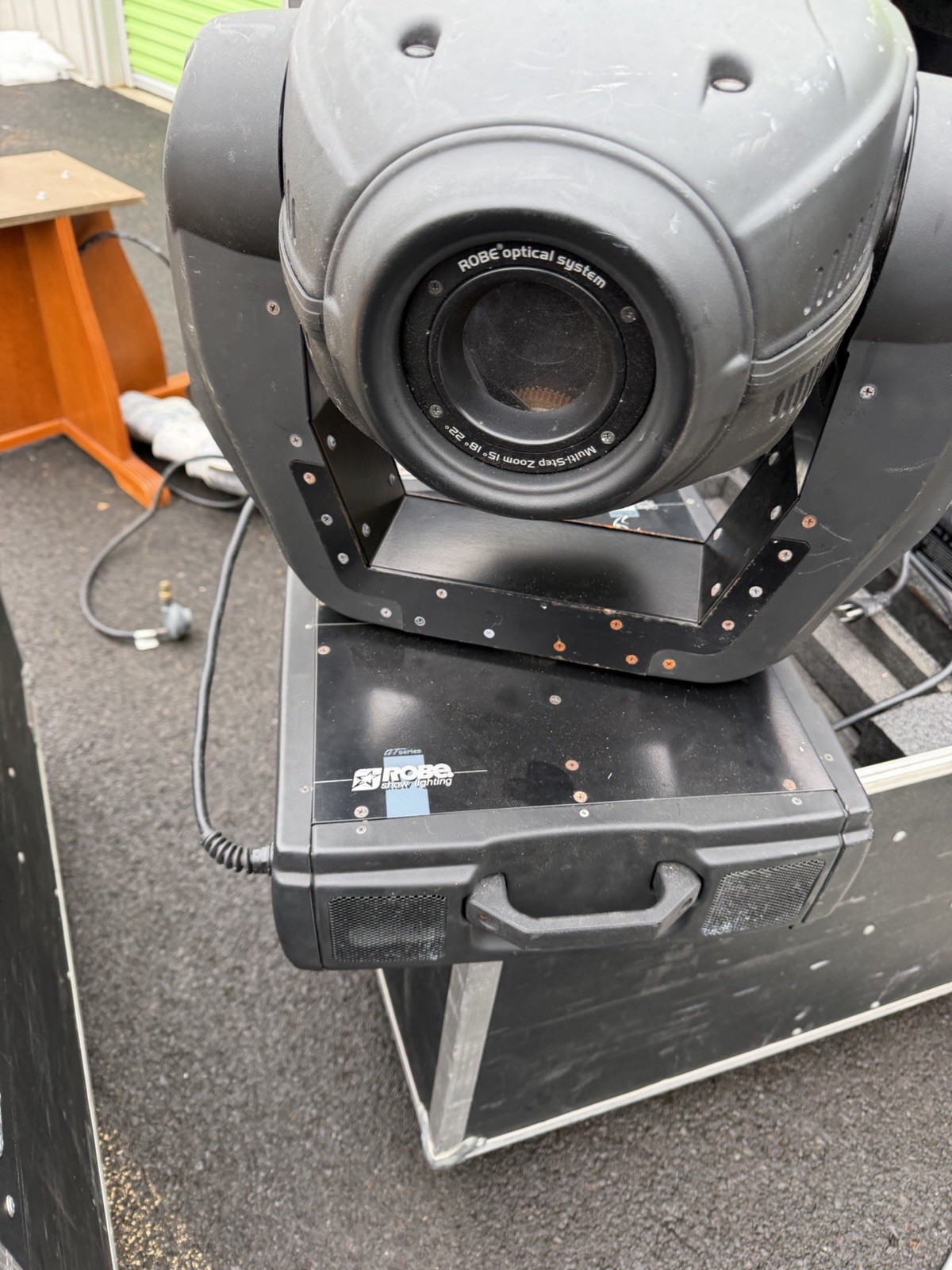 Robe AT Series Moving Head Light Automated Pan & Tilt MultiStep Zoom w/ Case