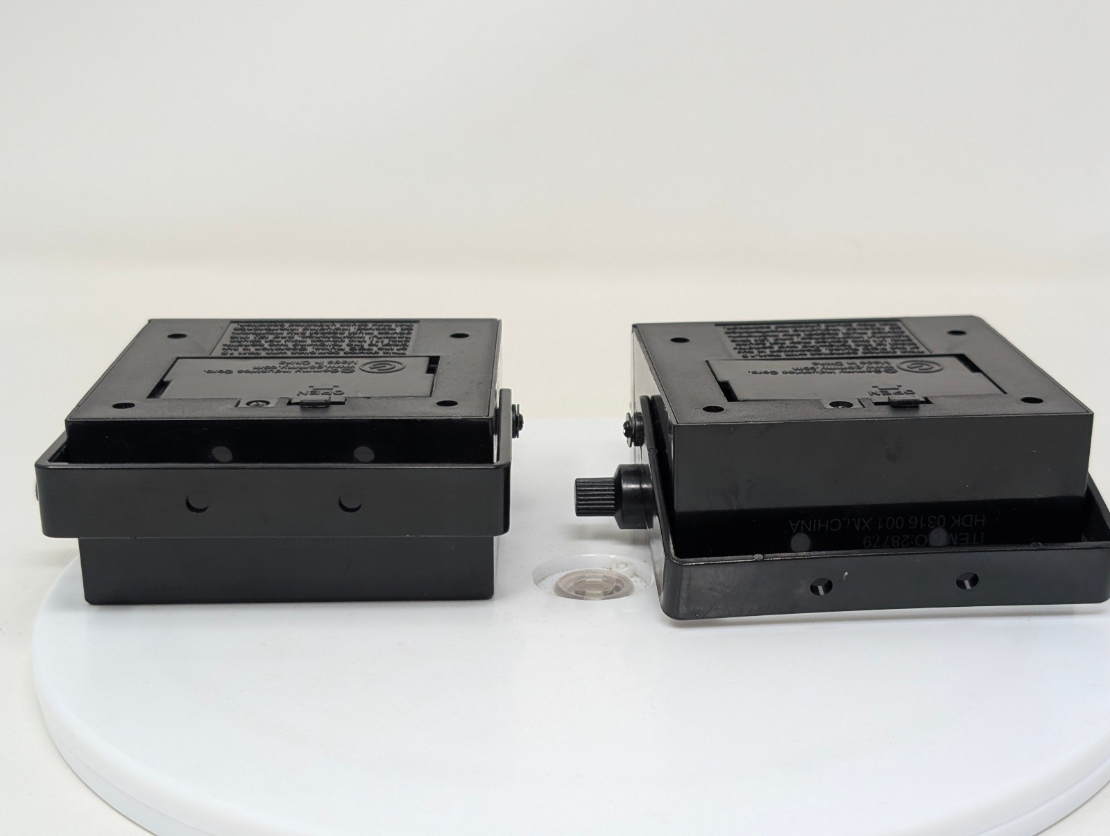 2x Gemmy Small Black Square Strobe Lights Battery Operated Halloween Flashing