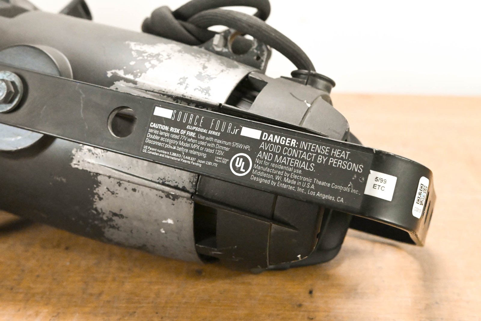 ETC Source Four Jr 25-50 Degree Zoom 575 Ellipsoidal Light CG013FY