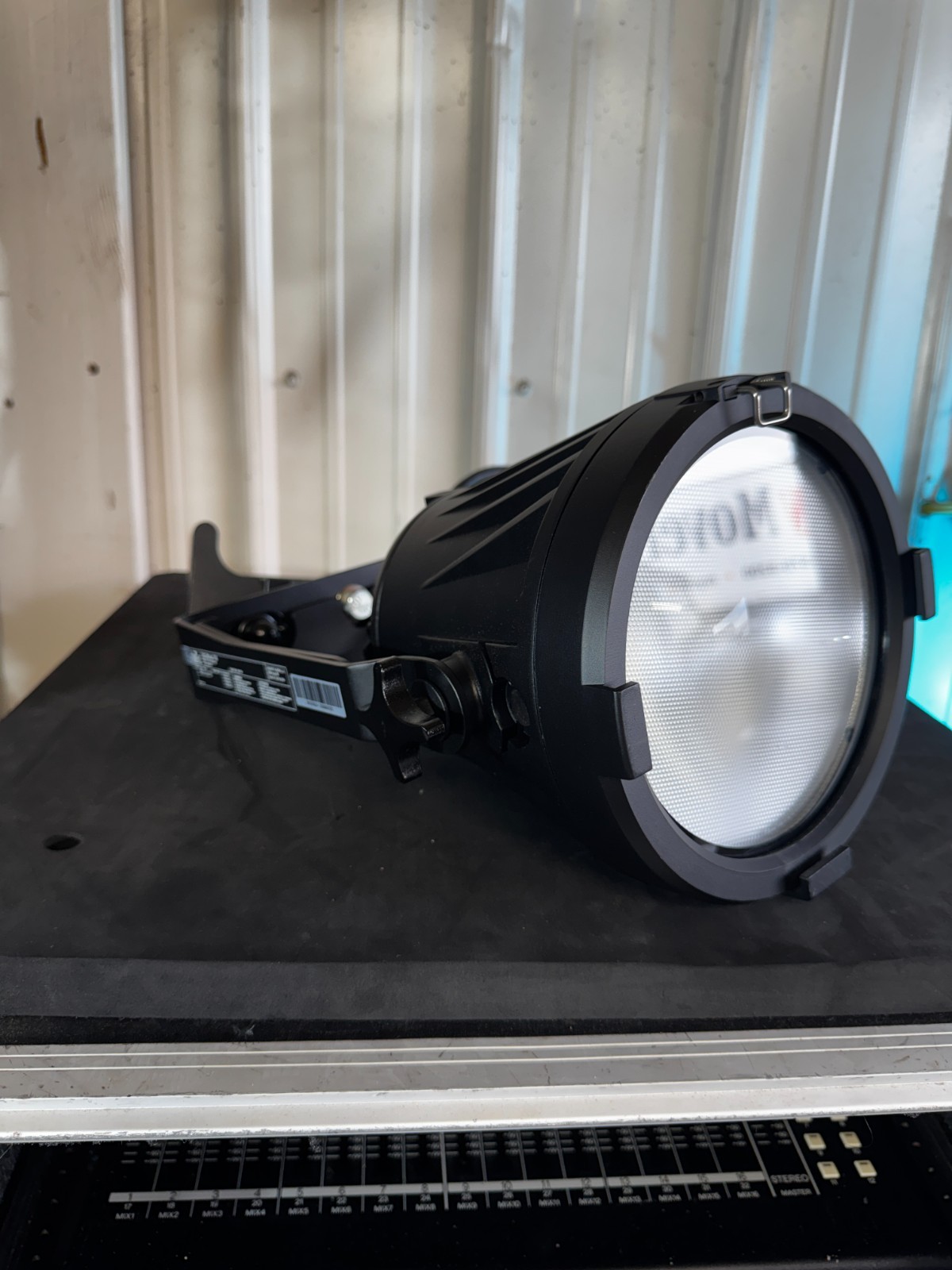Chauvet Colorado 1QS RGBW LED Wash Par IP65 DMX Theater Stage Light Tested MINT!