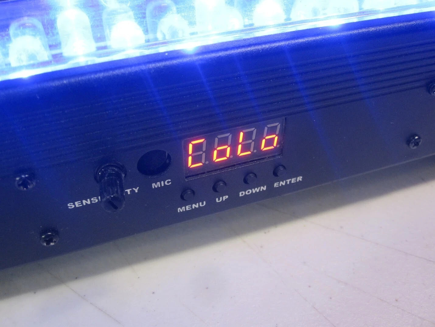 Solena Max Bar 28 RGB 28-Watt DMX LED Wash Light
