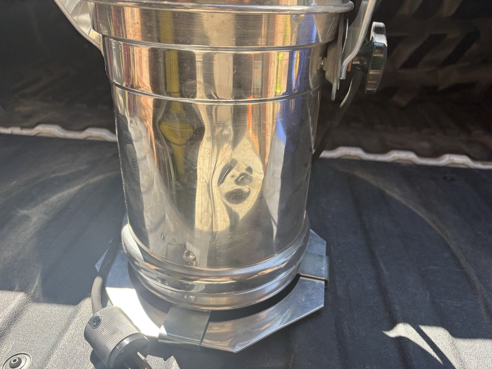 PAR CAN- SILVER SPOT LIGHTING FIXTURE PRO BURGER SWL 500 KGS TUV PRODUCT Tested