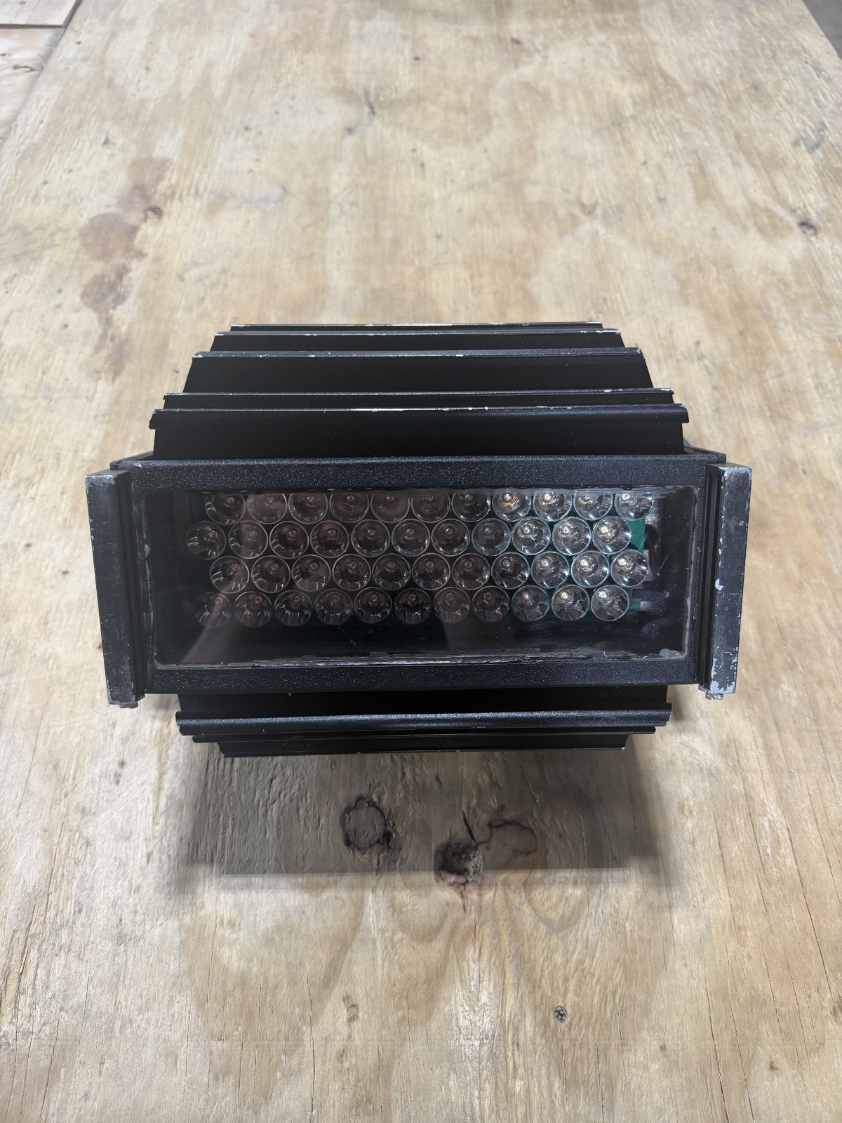 Live LED 100 DMX controllable wash light fixture